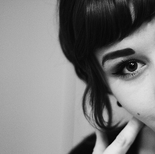 indeedfotografiagarotaspeopleblackwhitegirlmakeup-ef559a88ed8d4aaa7a6c41e8f7db34ed_h