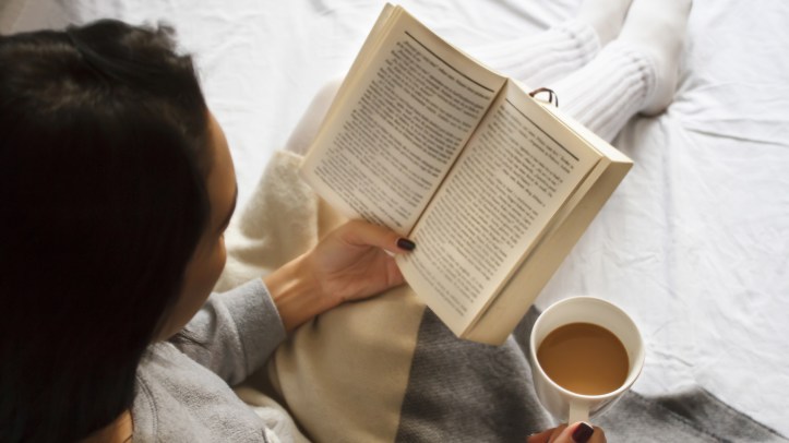 woman-holding-a-book-today-tease-171023_0b7dd6edd4f92d941f9e7e7975778aa4