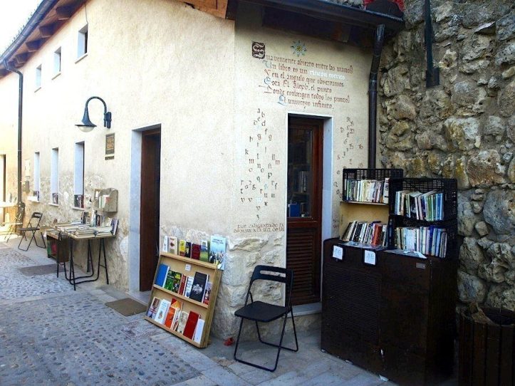 book-village-spain-bookshop