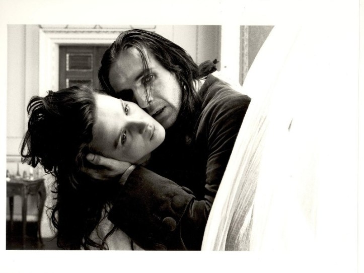 wuthering-heights-1992-wuthering-heights-15173333-800-600