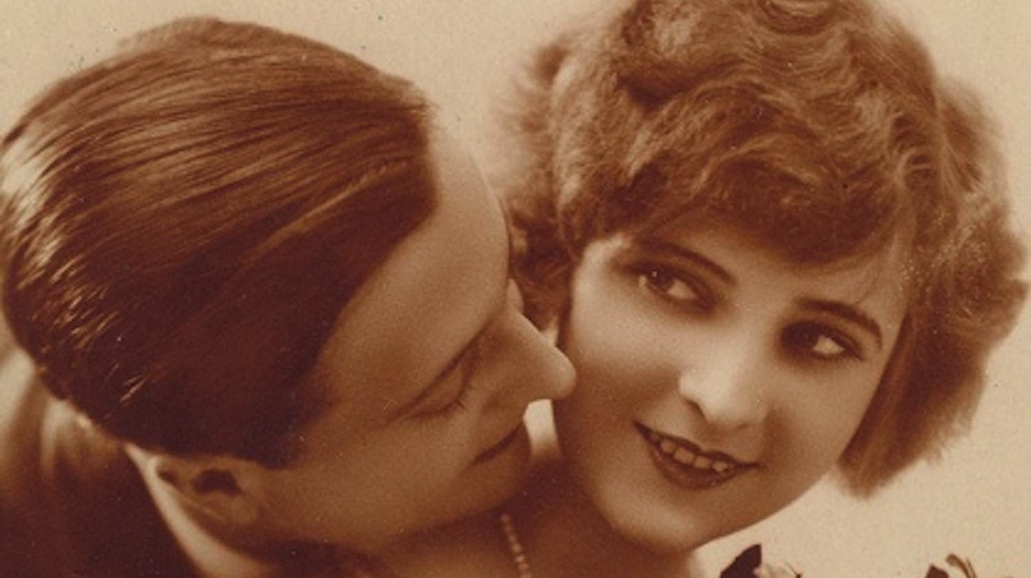 zelda-f-scott-fitzgerald-portrait_horiz