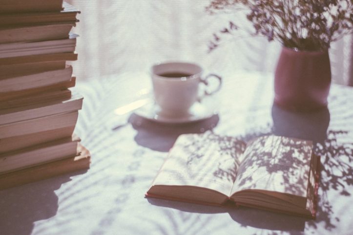 coffe_and_books-1000x667-1