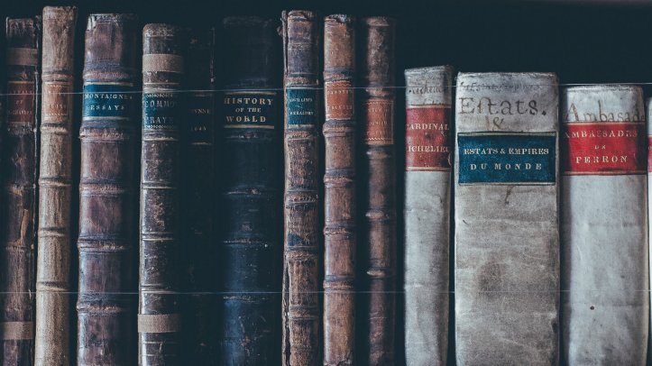 antique-books-1920x1080-1