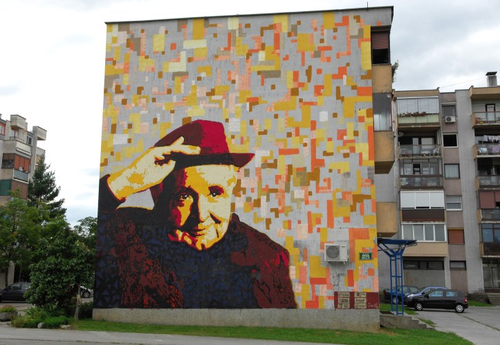 Mural 'Miroslav Krlea' na viekatnici u Karlovcu